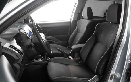 Mitsubishi Outlander III рестайлинг 3, 2007 год, 740 000 рублей, 10 фотография
