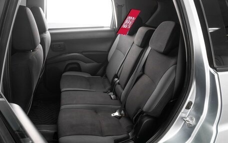 Mitsubishi Outlander III рестайлинг 3, 2007 год, 740 000 рублей, 9 фотография