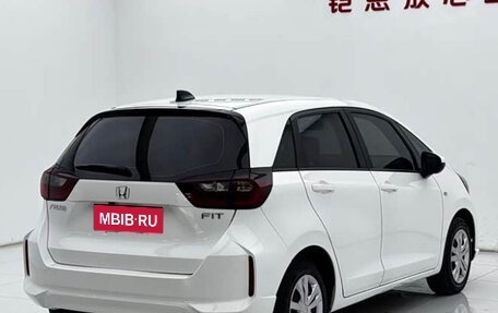 Honda Fit, 2021 год, 1 140 000 рублей, 5 фотография