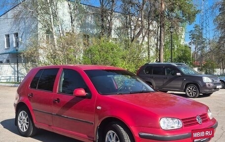 Volkswagen Golf IV, 2000 год, 300 000 рублей, 2 фотография