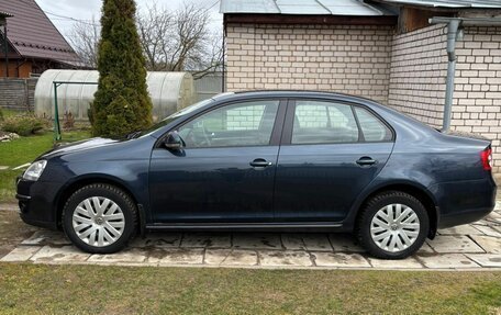 Volkswagen Jetta VI, 2010 год, 980 000 рублей, 7 фотография
