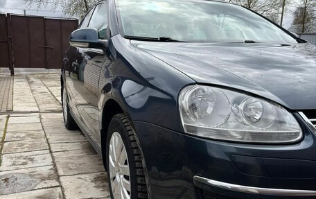 Volkswagen Jetta VI, 2010 год, 980 000 рублей, 4 фотография