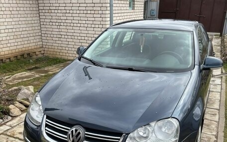 Volkswagen Jetta VI, 2010 год, 980 000 рублей, 3 фотография