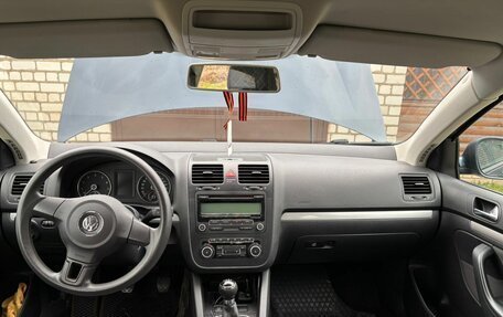 Volkswagen Jetta VI, 2010 год, 980 000 рублей, 21 фотография