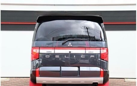 Mitsubishi Delica D:5 I, 2022 год, 2 800 000 рублей, 2 фотография