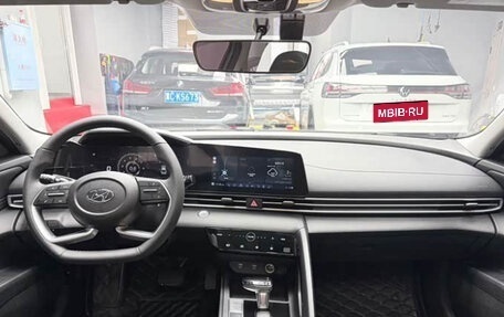 Hyundai Elantra, 2023 год, 1 521 000 рублей, 10 фотография