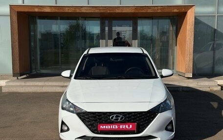 Hyundai Solaris II рестайлинг, 2020 год, 990 000 рублей, 2 фотография