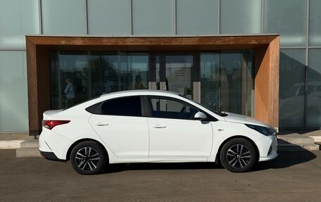 Hyundai Solaris II рестайлинг, 2020 год, 990 000 рублей, 5 фотография