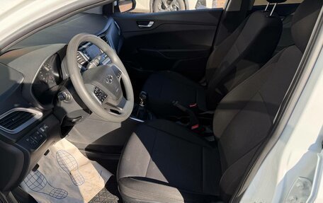 Hyundai Solaris II рестайлинг, 2020 год, 990 000 рублей, 12 фотография