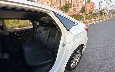 Honda Civic, 2022 год, 1 300 000 рублей, 17 фотография