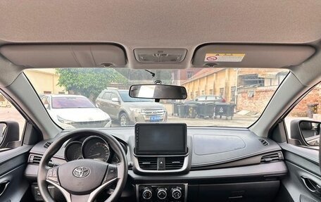 Toyota Yaris XP150 рестайлинг, 2022 год, 1 036 000 рублей, 9 фотография
