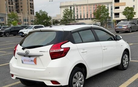 Toyota Yaris XP150 рестайлинг, 2021 год, 1 030 000 рублей, 4 фотография