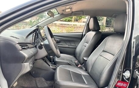 Toyota Yaris XP150 рестайлинг, 2022 год, 1 036 000 рублей, 11 фотография