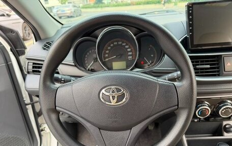 Toyota Yaris XP150 рестайлинг, 2021 год, 1 030 000 рублей, 10 фотография