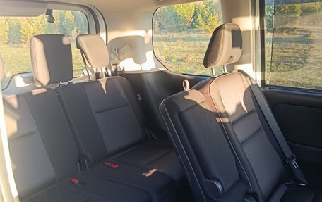 Nissan Serena IV, 2019 год, 1 850 000 рублей, 4 фотография