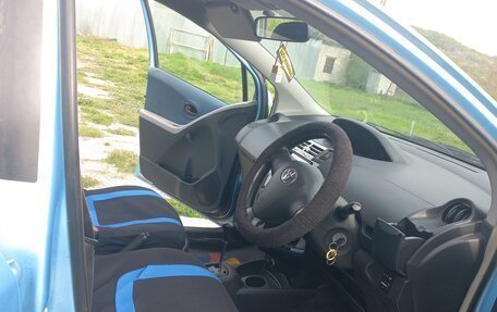 Toyota Vitz, 2005 год, 400 000 рублей, 2 фотография