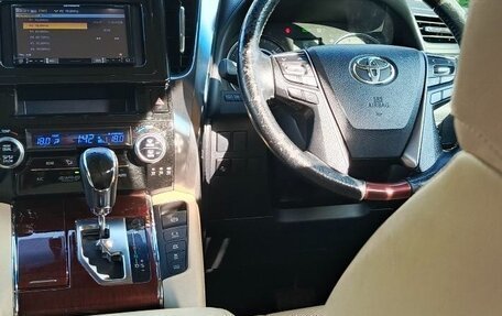 Toyota Vellfire II, 2016 год, 3 750 000 рублей, 6 фотография