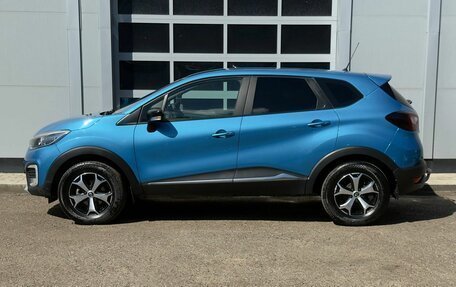 Renault Kaptur I рестайлинг, 2017 год, 1 600 000 рублей, 2 фотография
