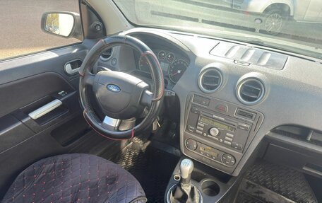 Ford Fusion I, 2008 год, 400 000 рублей, 10 фотография