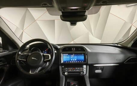 Jaguar F-Pace, 2019 год, 3 195 000 рублей, 13 фотография