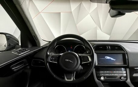 Jaguar F-Pace, 2019 год, 3 195 000 рублей, 19 фотография
