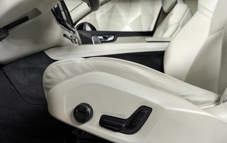 Volvo XC60 II, 2021 год, 4 380 000 рублей, 22 фотография