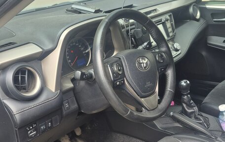 Toyota RAV4, 2014 год, 1 680 000 рублей, 4 фотография
