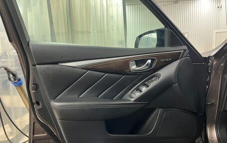 Infiniti Q50 I рестайлинг, 2014 год, 1 430 000 рублей, 14 фотография