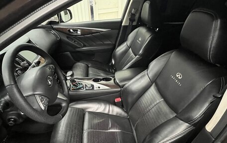 Infiniti Q50 I рестайлинг, 2014 год, 1 430 000 рублей, 16 фотография