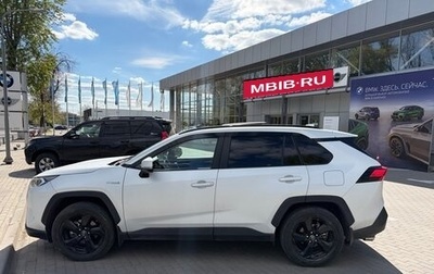 Toyota RAV4, 2021 год, 3 725 000 рублей, 1 фотография