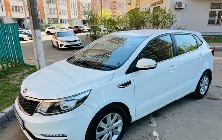 KIA Rio III рестайлинг, 2015 год, 965 000 рублей, 1 фотография