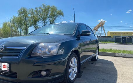 Toyota Avensis III рестайлинг, 2007 год, 750 000 рублей, 1 фотография