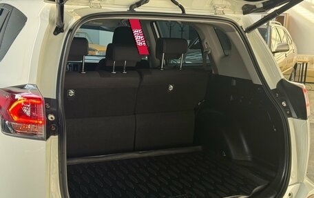 Toyota RAV4, 2017 год, 2 229 000 рублей, 13 фотография