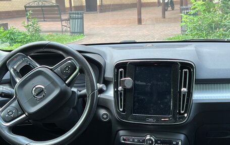 Volvo XC40 I, 2018 год, 2 600 000 рублей, 8 фотография