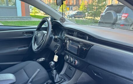 Toyota Corolla, 2013 год, 1 250 000 рублей, 15 фотография