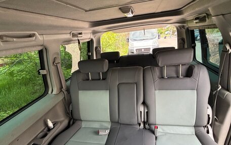 Mazda Bongo Friendee i рестайлинг, 2001 год, 600 000 рублей, 9 фотография