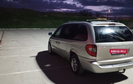 Chrysler Voyager IV, 2001 год, 299 999 рублей, 3 фотография