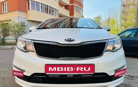 KIA Rio III рестайлинг, 2015 год, 965 000 рублей, 3 фотография