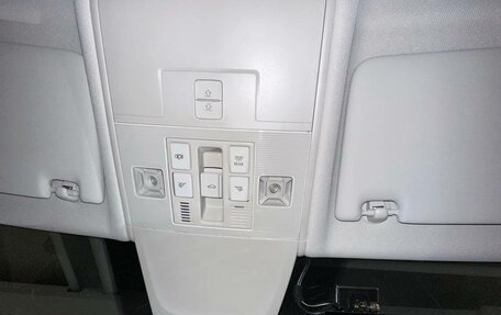Volkswagen Tiguan II, 2022 год, 4 000 000 рублей, 13 фотография