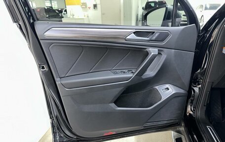 Volkswagen Tiguan II, 2022 год, 4 000 000 рублей, 23 фотография