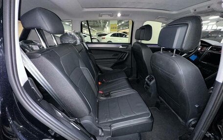 Volkswagen Tiguan II, 2022 год, 4 000 000 рублей, 31 фотография