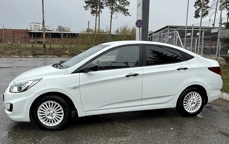 Hyundai Solaris II рестайлинг, 2011 год, 780 000 рублей, 8 фотография