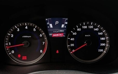 Hyundai Solaris II рестайлинг, 2011 год, 780 000 рублей, 12 фотография