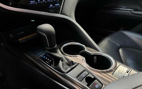 Toyota Camry, 2019 год, 2 249 000 рублей, 14 фотография