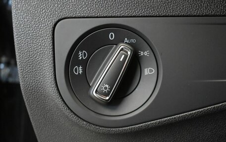 Volkswagen Tiguan II, 2018 год, 2 649 000 рублей, 13 фотография