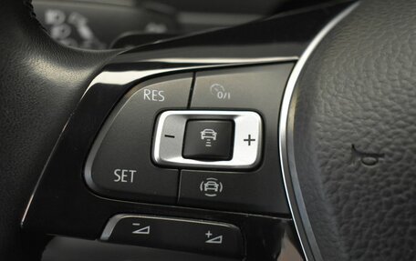Volkswagen Tiguan II, 2018 год, 2 649 000 рублей, 10 фотография