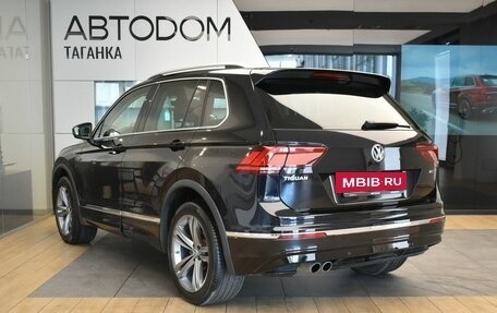 Volkswagen Tiguan II, 2018 год, 2 649 000 рублей, 5 фотография