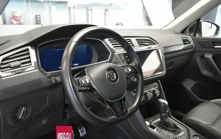 Volkswagen Tiguan II, 2018 год, 2 649 000 рублей, 25 фотография