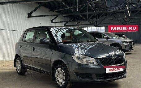 Skoda Fabia II, 2013 год, 849 000 рублей, 2 фотография
