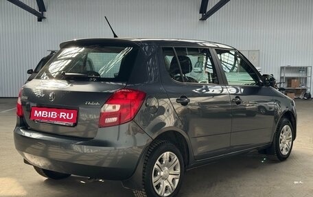 Skoda Fabia II, 2013 год, 849 000 рублей, 3 фотография